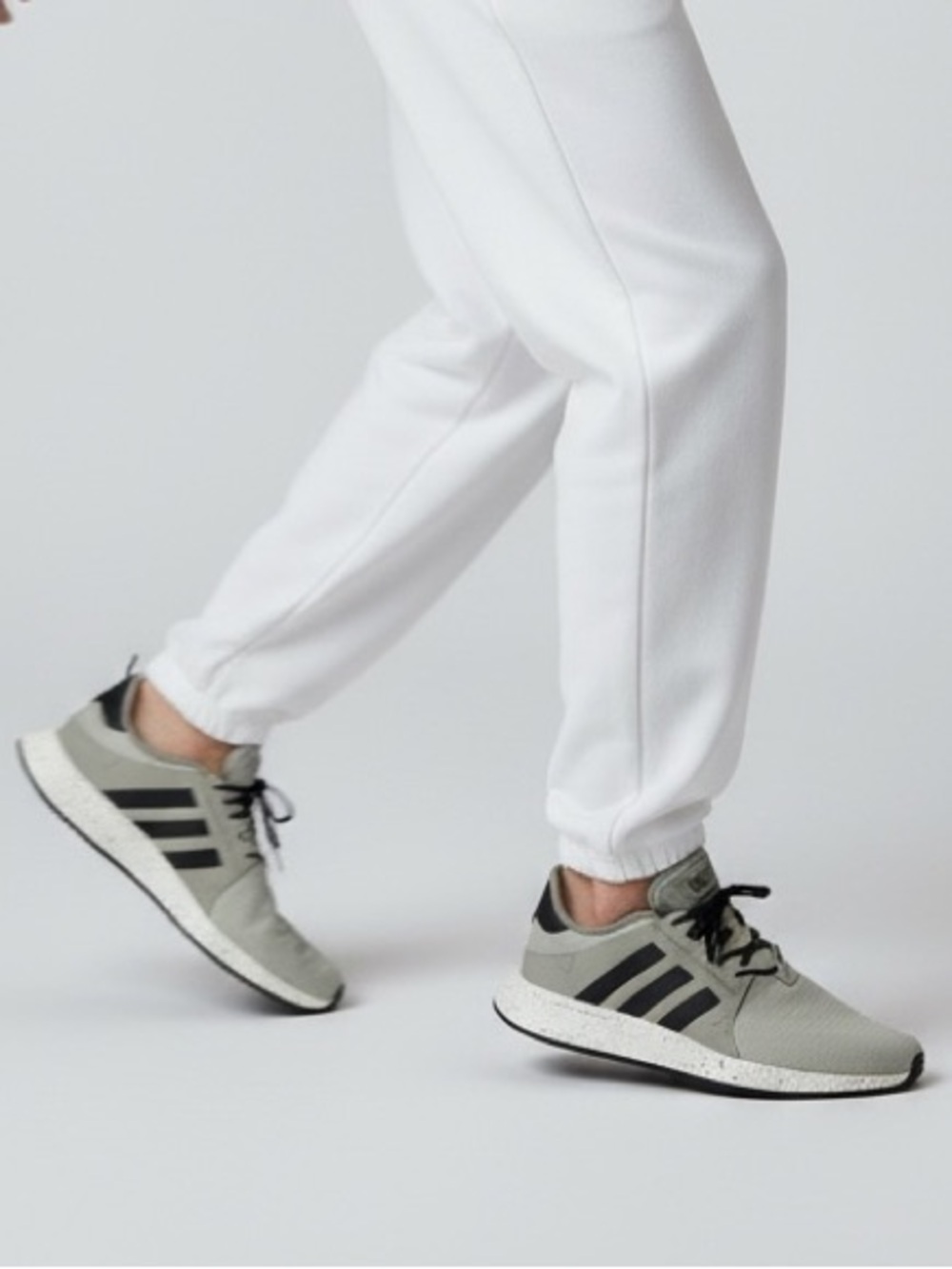 Adidas Light Gray Sneakers with Black Stripes Men Size 11 New